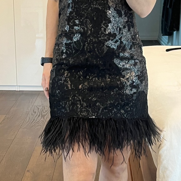 Eli’s Tahari sequinned dress - Picture 3 of 5